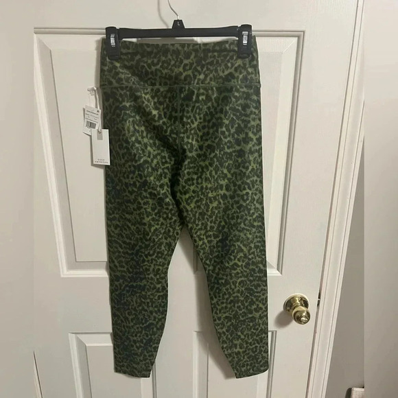 Good American Core Power Leggings Womens L 3 Green Pesto Leopard High Rise NWT - Picture 4 of 5